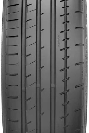 Yokohama Advan Apex V601 Tire - 225/45R17 94Y Modern